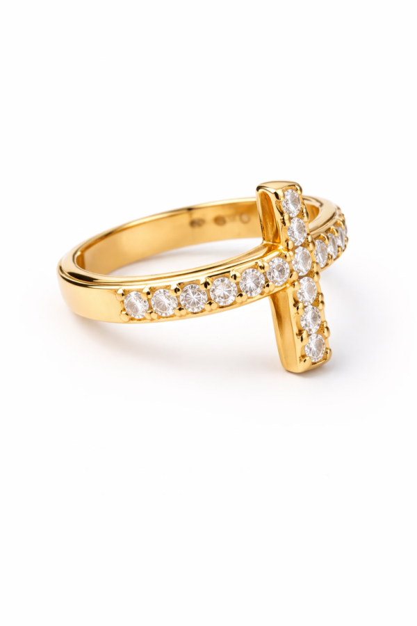 Anillo cruz con brillantes