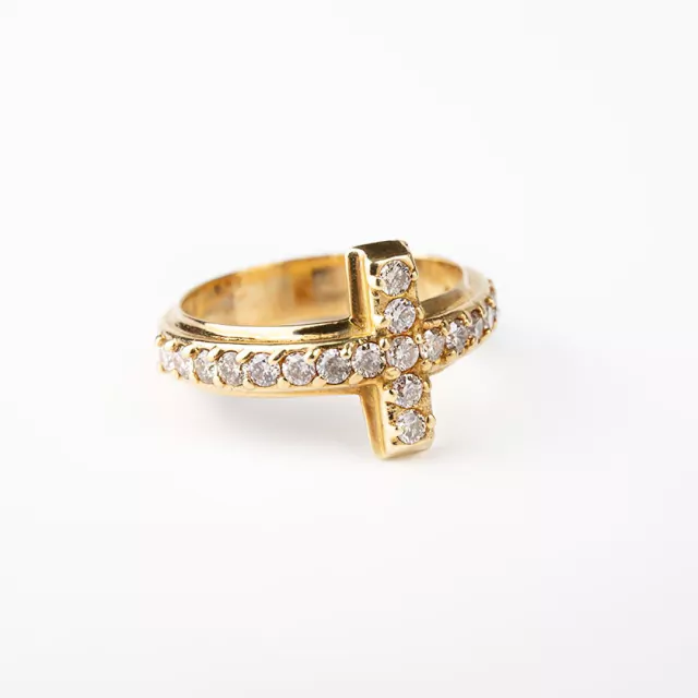 Anillo cruz con brillantes